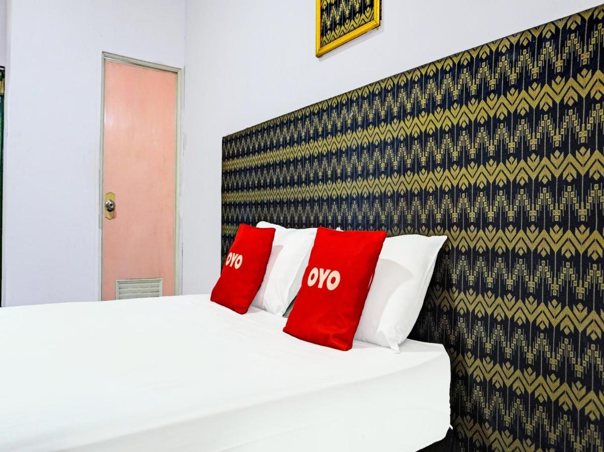 קארוואנג Oyo 91796 Guest House Ghalta Syariah מראה חיצוני תמונה