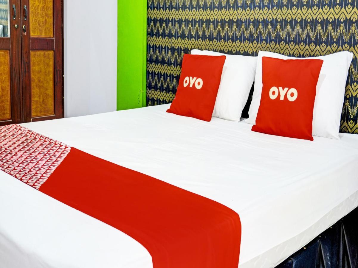 קארוואנג Oyo 91796 Guest House Ghalta Syariah מראה חיצוני תמונה